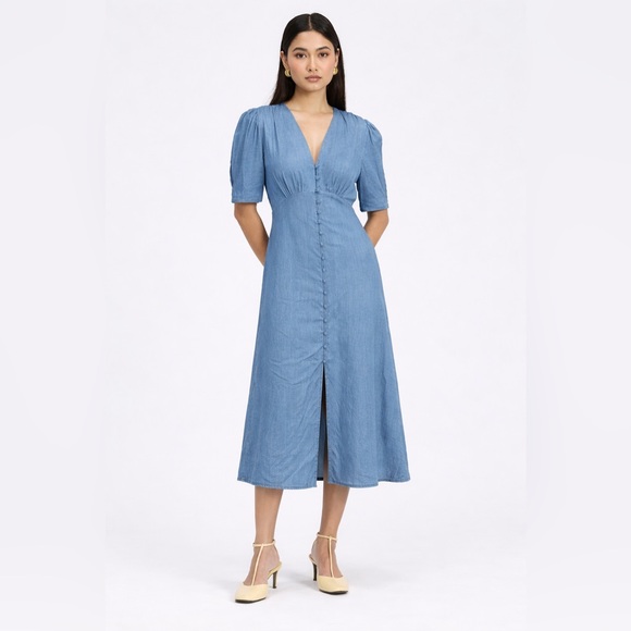 Only Dresses & Skirts - Only | S | V-Neck Button-Front Denim 100% Lyocell Midi Dress - Blue